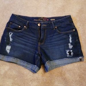 Cute jean shorts